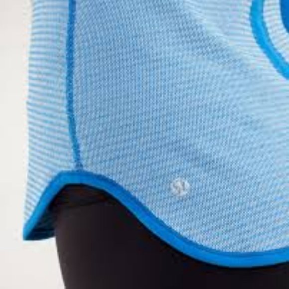reversible runder under lululemon running top - Picture 4 of 8